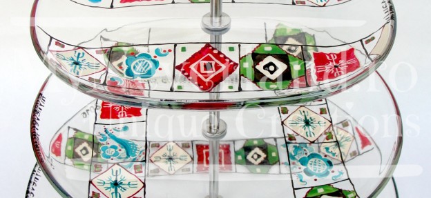 Suport etajat pentru prajituri "Traditional Motifs"