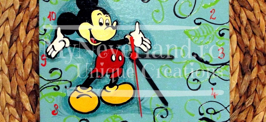Ceas de perete "Mickey Mouse"