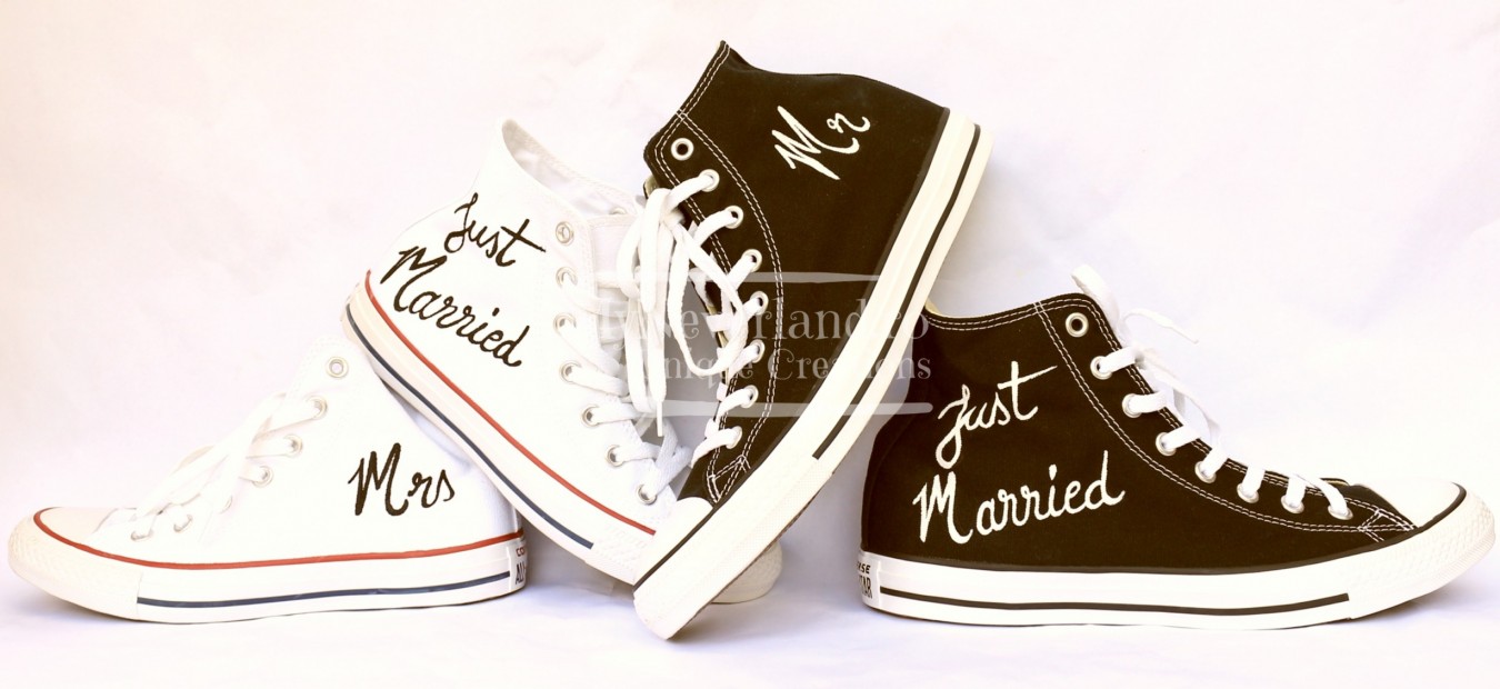 Tenisi personalizati prin pictura "Just Married"