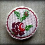 Set  Martisor Planta Muscari + Brosa cusuta manual "Etno"