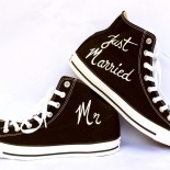 Tenisi personalizati prin pictura "Just Married"