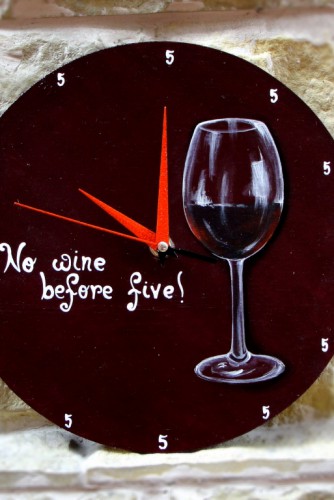 Ceas de perete "No Wine"